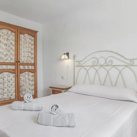 Complejo Alejandra Holiday home *