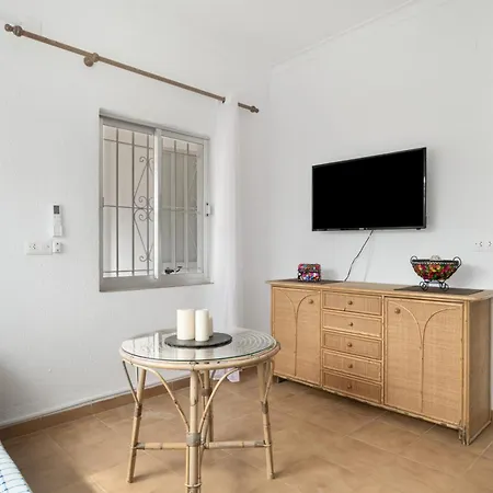 Complejo Alejandra Holiday home *