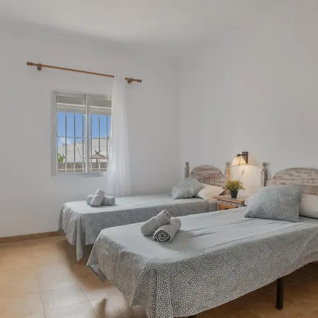 Complejo Alejandra Holiday home Conil De La Frontera